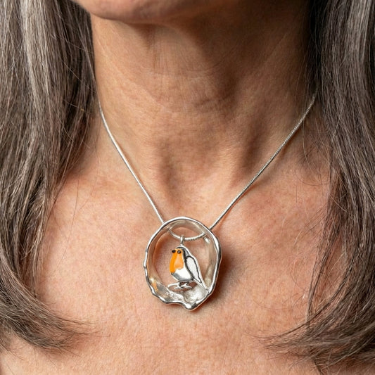 A Vintage Artisan Silver Robin Bird Charm Necklace*